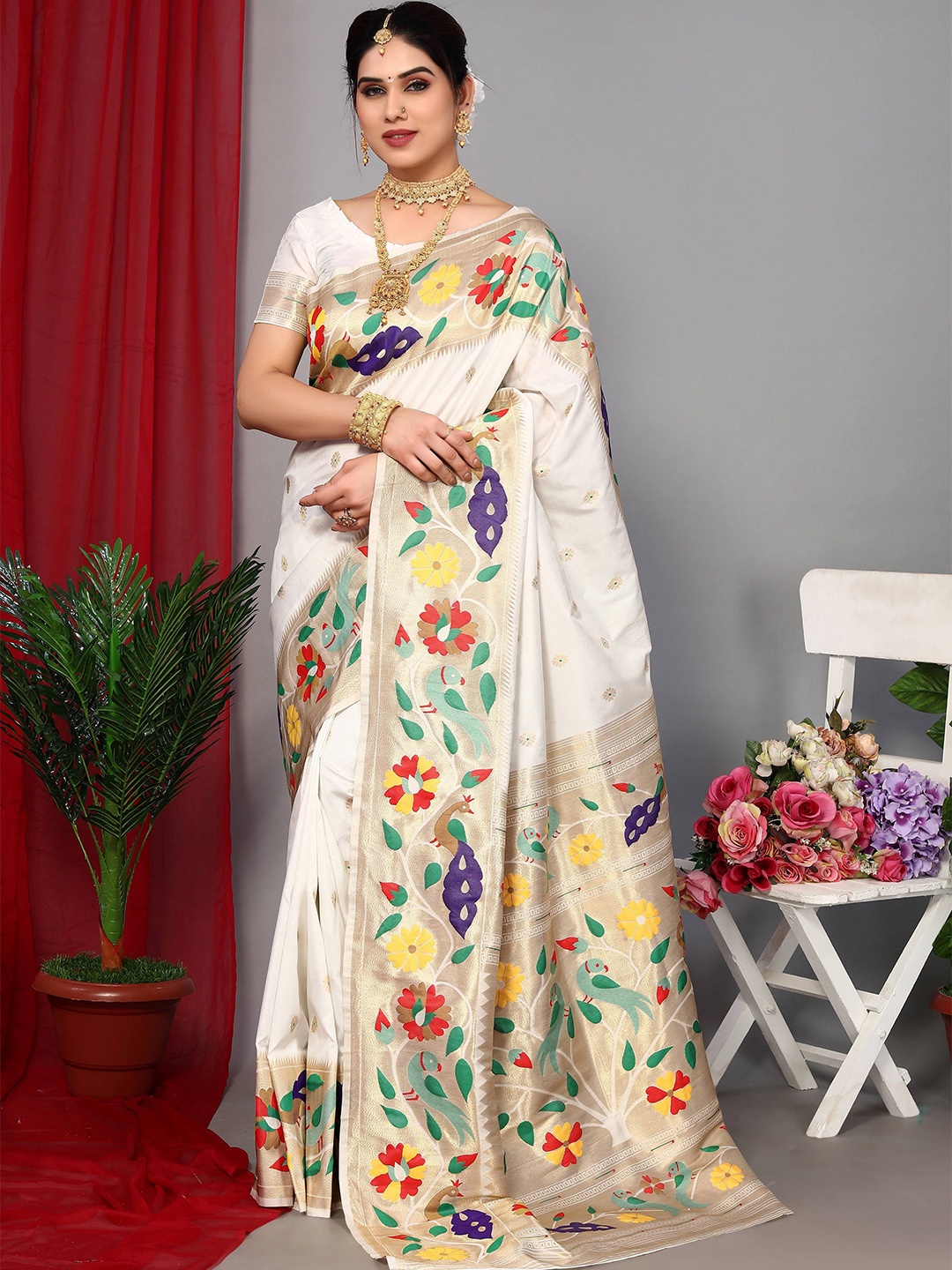 

HEER FASHION Woven Design Zari Paithani Saree, White