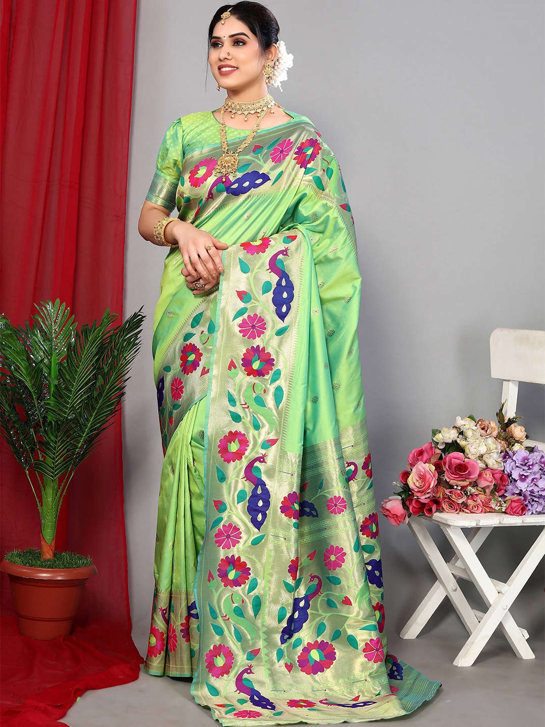 

HEER FASHION Ethnic Motifs Woven Design Zari Paithani Saree, Green