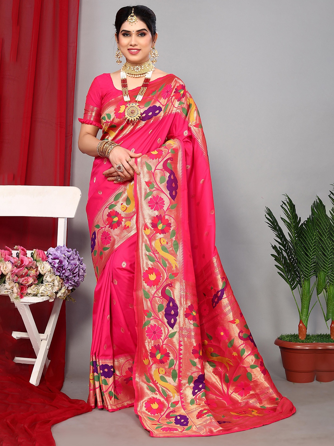 

HEER FASHION Woven Design Zari Paithani Saree, Pink