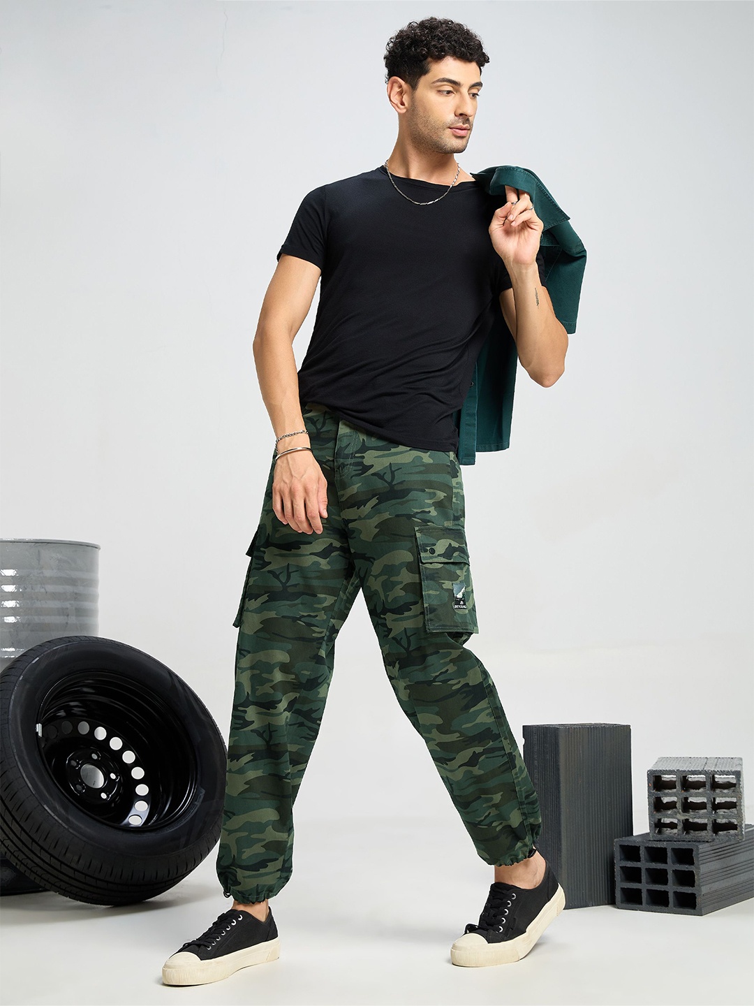 Beyoung Men Camouflage Printed Relaxed Loose Fit Corduroy Cargos Trousers, Green