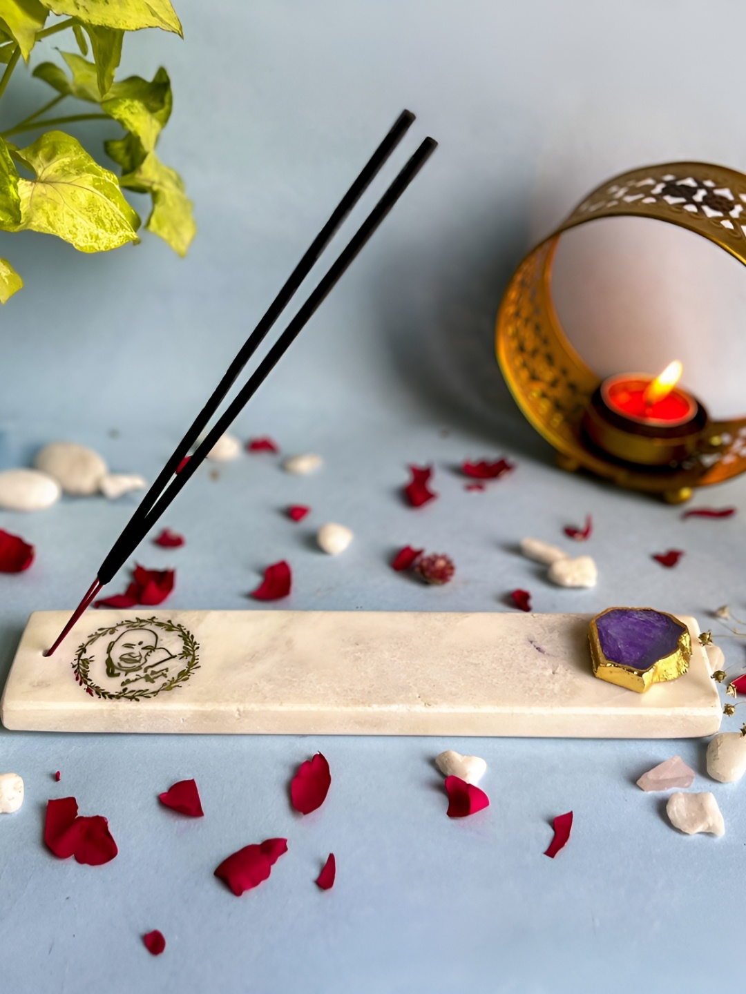 

HOMEARTE Purple & Off White Guru Ji Printed Incense Stick Holder