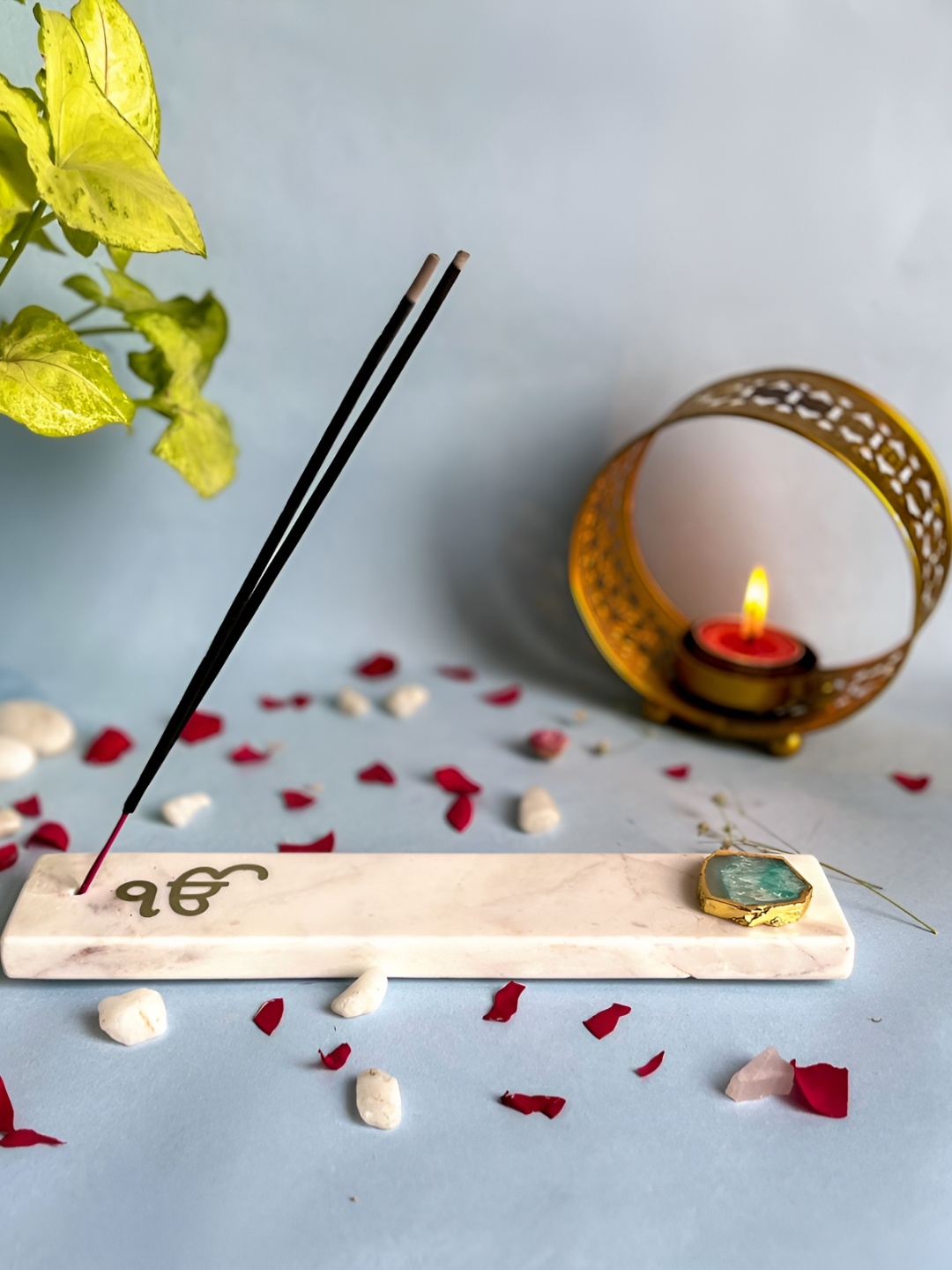 

HOMEARTE Green & Off White Ik Onkar Marble Incense Stick Holder