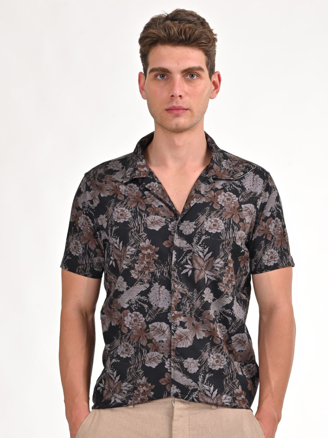 

POE Men Smart Spread Collar Floral Printed Cotton Slim Fit Casual Shirt, Black