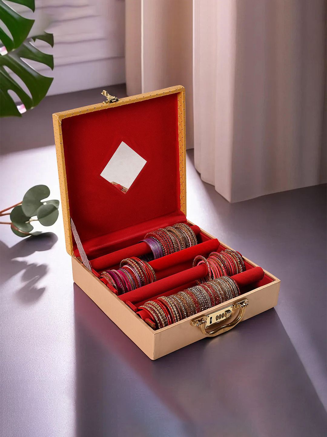 

Kuber Industries Gold-Toned & Red Checked Wooden Regular Jewellery Organiser