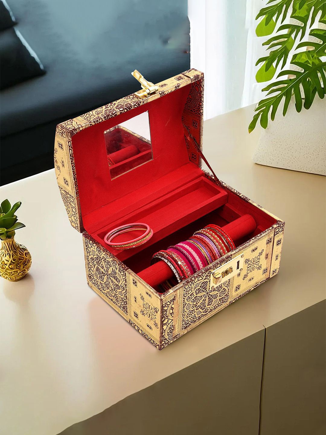 

Kuber Industries Gold-Toned & Red Regular Jewellery Organiser