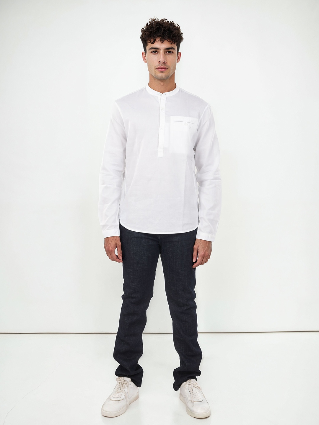 

Celio Men Classic White Solid Regular Fit Cotton Casual Shirt