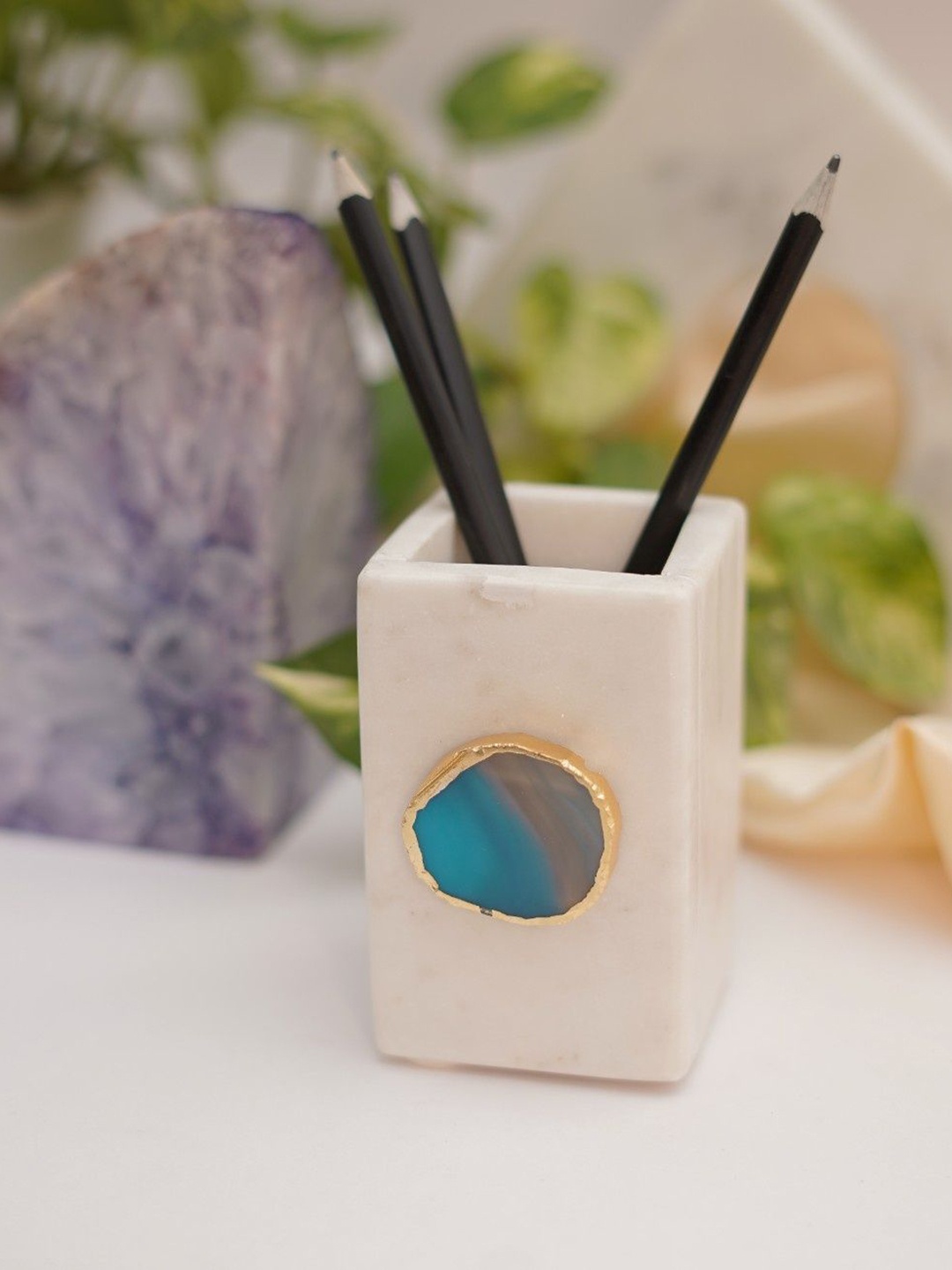 

HOMEARTE Marble with Agate Pen Stand Stationery, Cream