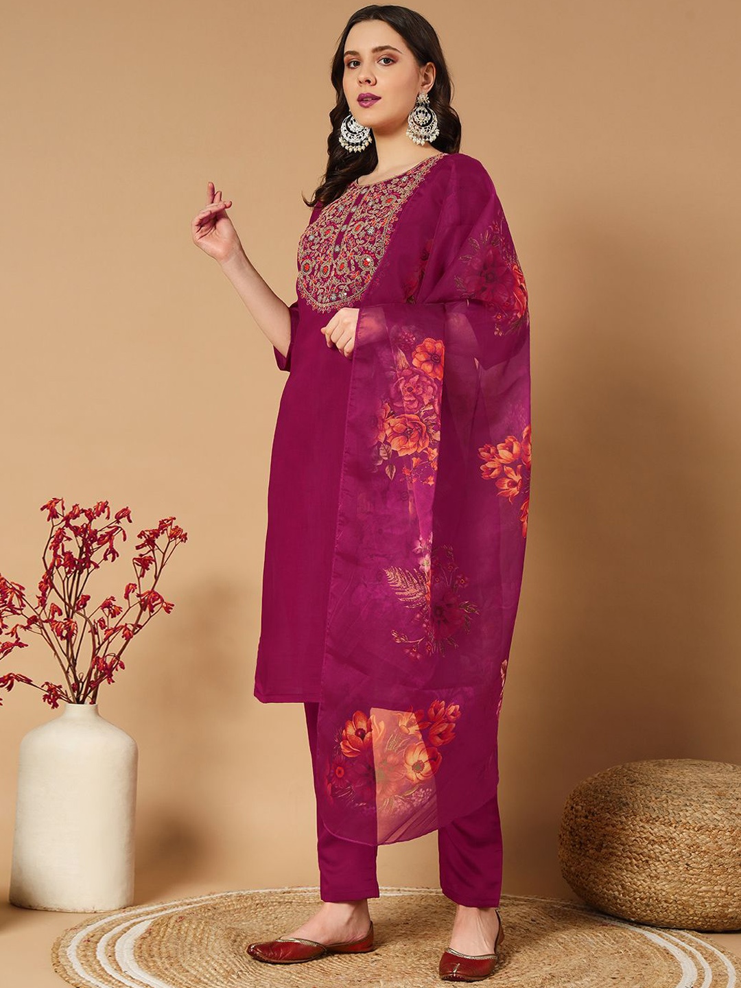 

BHUMIKA CREATION Ethnic Motifs Yoke Design Sequinned Kurta with Trousers & Dupatta, Pink