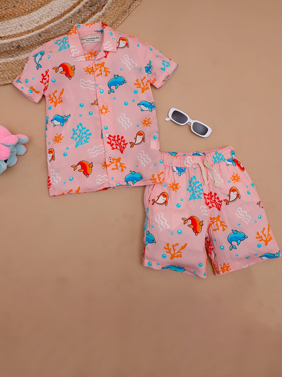 

The Lion and The Fish Boys Dolphin Printed Shirt With Short, Peach