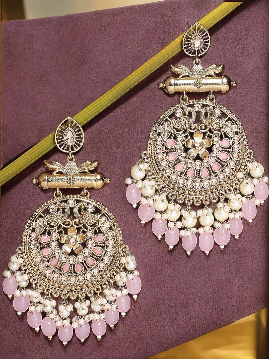 

OOMPH Kundan Contemporary Chandbalis, Gold
