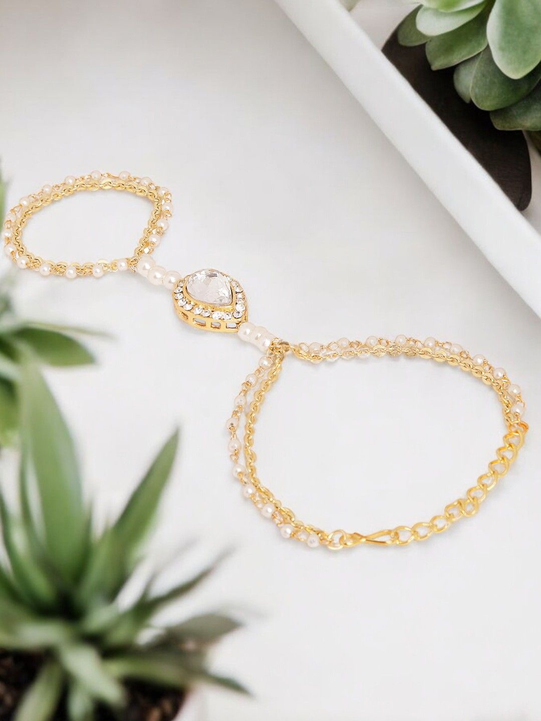 

OOMPH Kundan Ring Bracelet, Gold