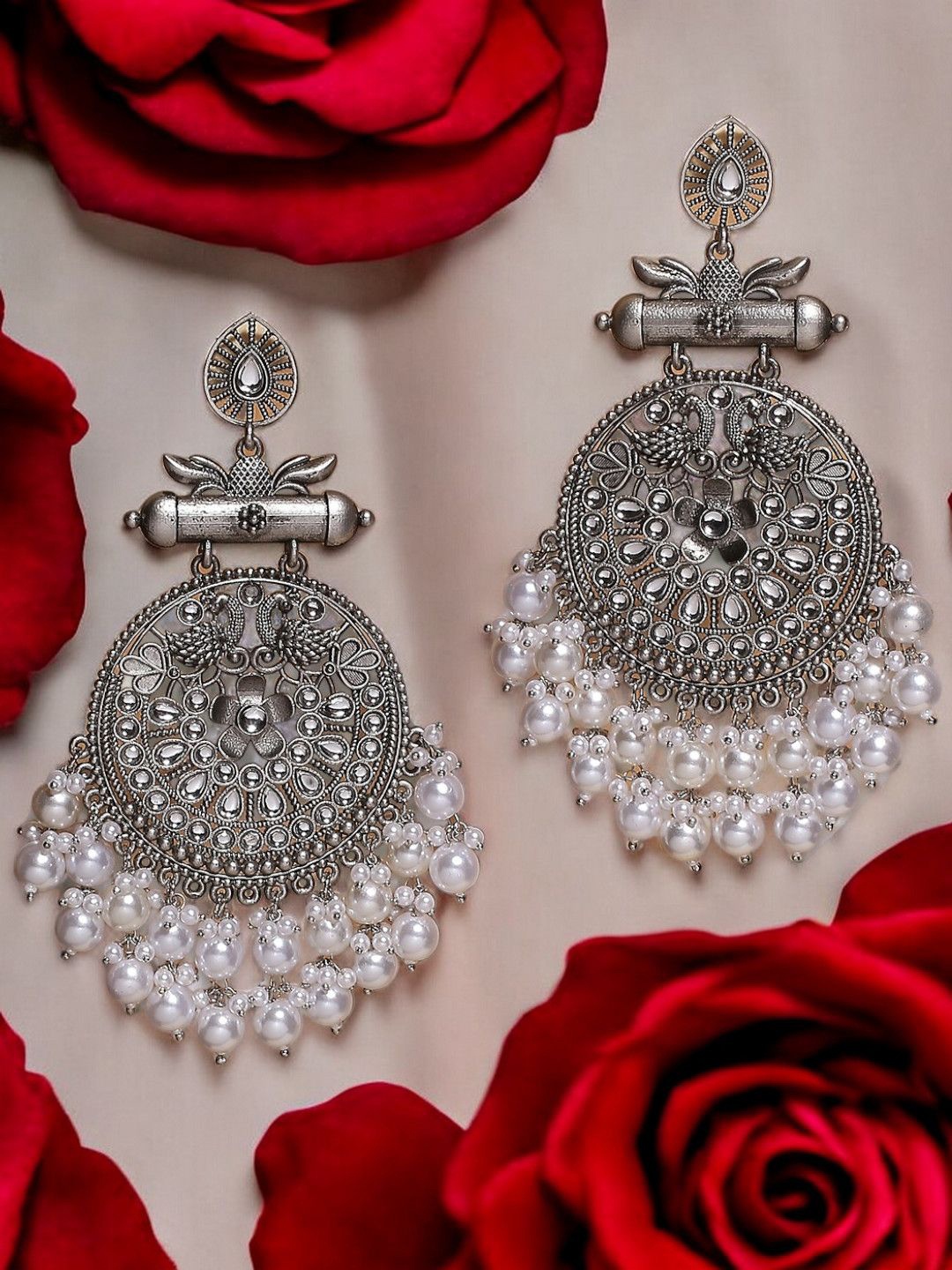 

OOMPH Kundan Contemporary Oxidised Chandbalis, Silver
