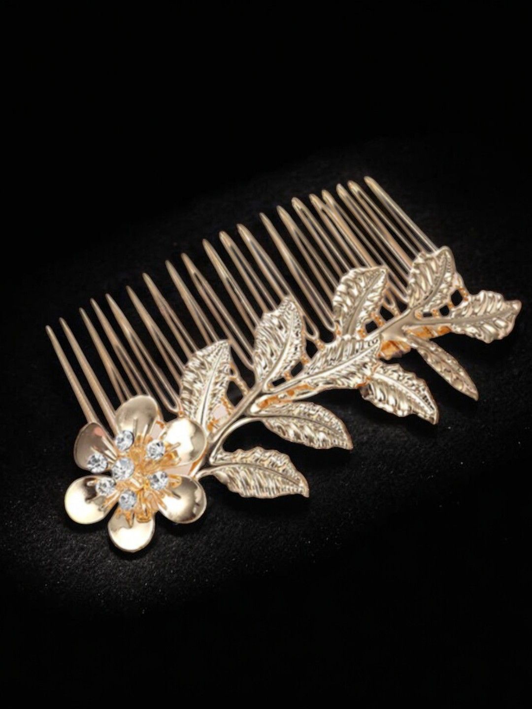 

OOMPH Women Embellished Floral Party Comb Pin, Gold