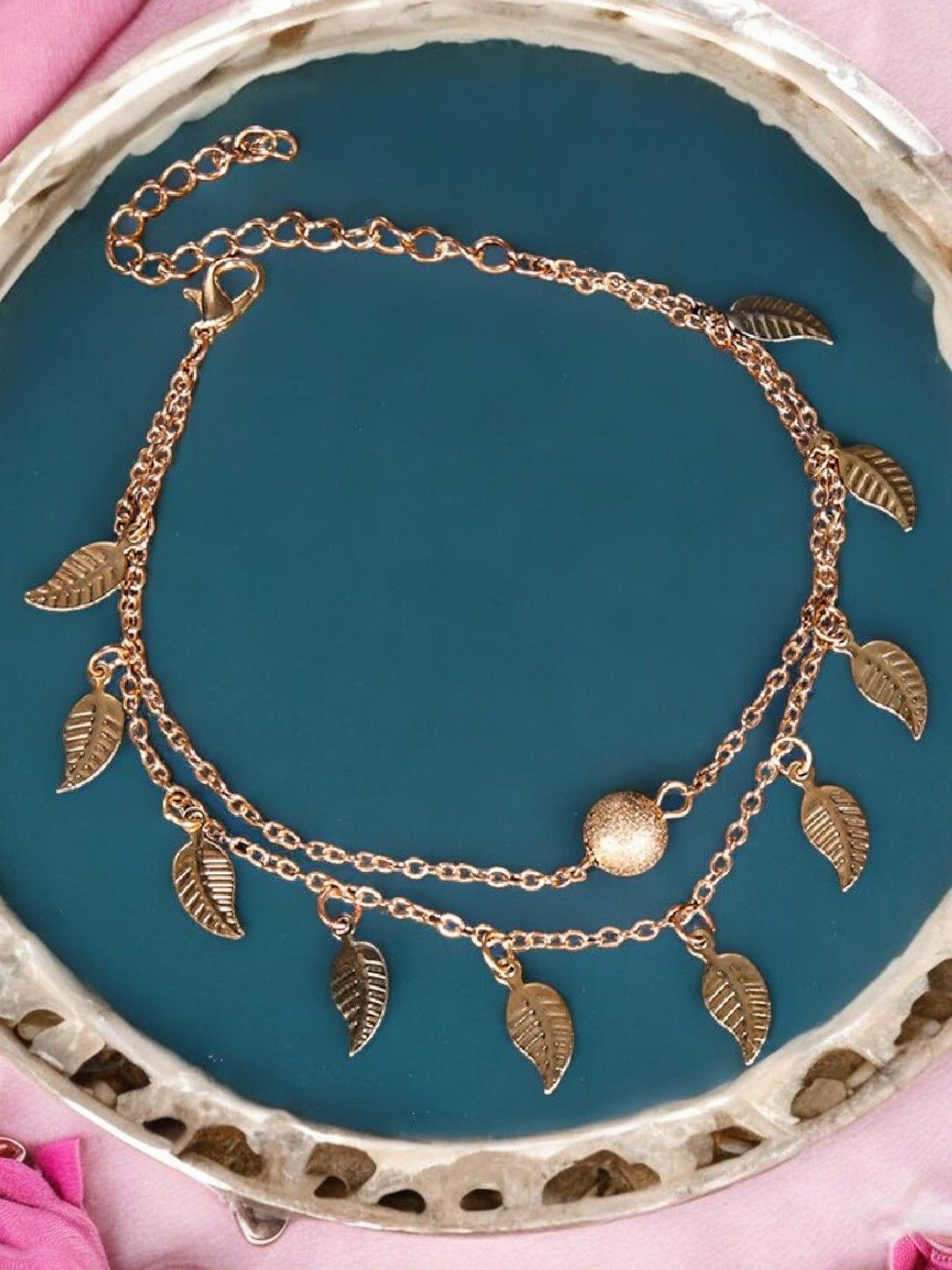 

OOMPH Layered Single Anklet, Gold