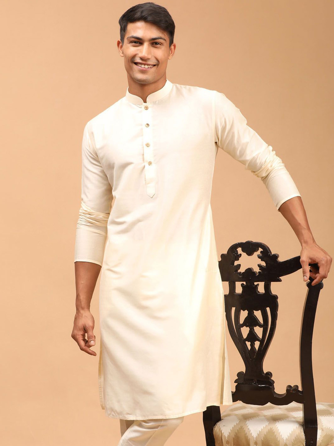 

VASTRAMAY Mandarin Collar Straight Kurta, Cream
