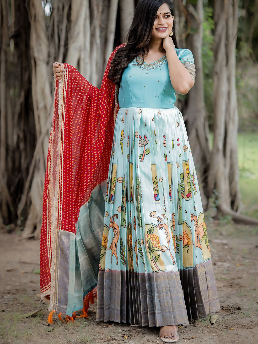 

Bullion Knot Printed Short Sleeves Ethnic Dress With Dupatta, Blue