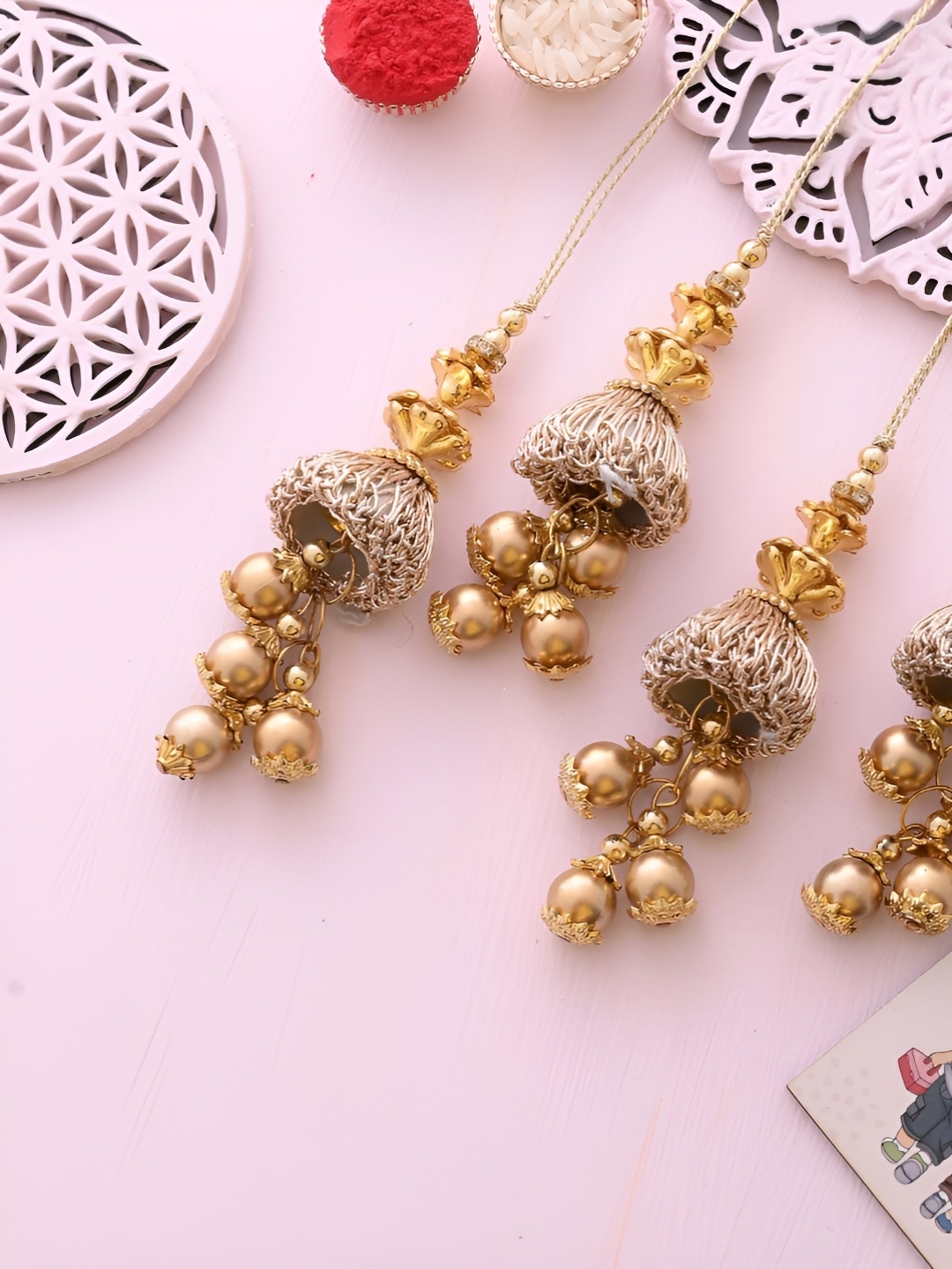 

Ascension Set Of 5 Rakhi With Fridge Magnet & Roli Chwal, Gold