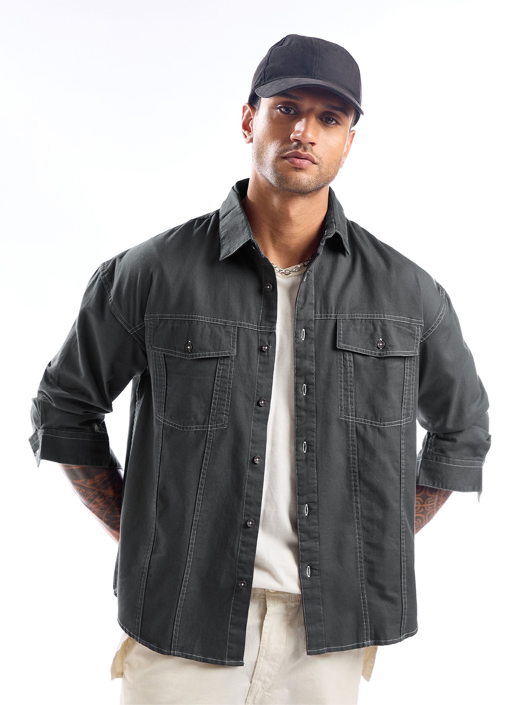 

Beyoung Men Contrast Stitch Pocket Detailing Relaxed Fit Casual Shirt, Grey