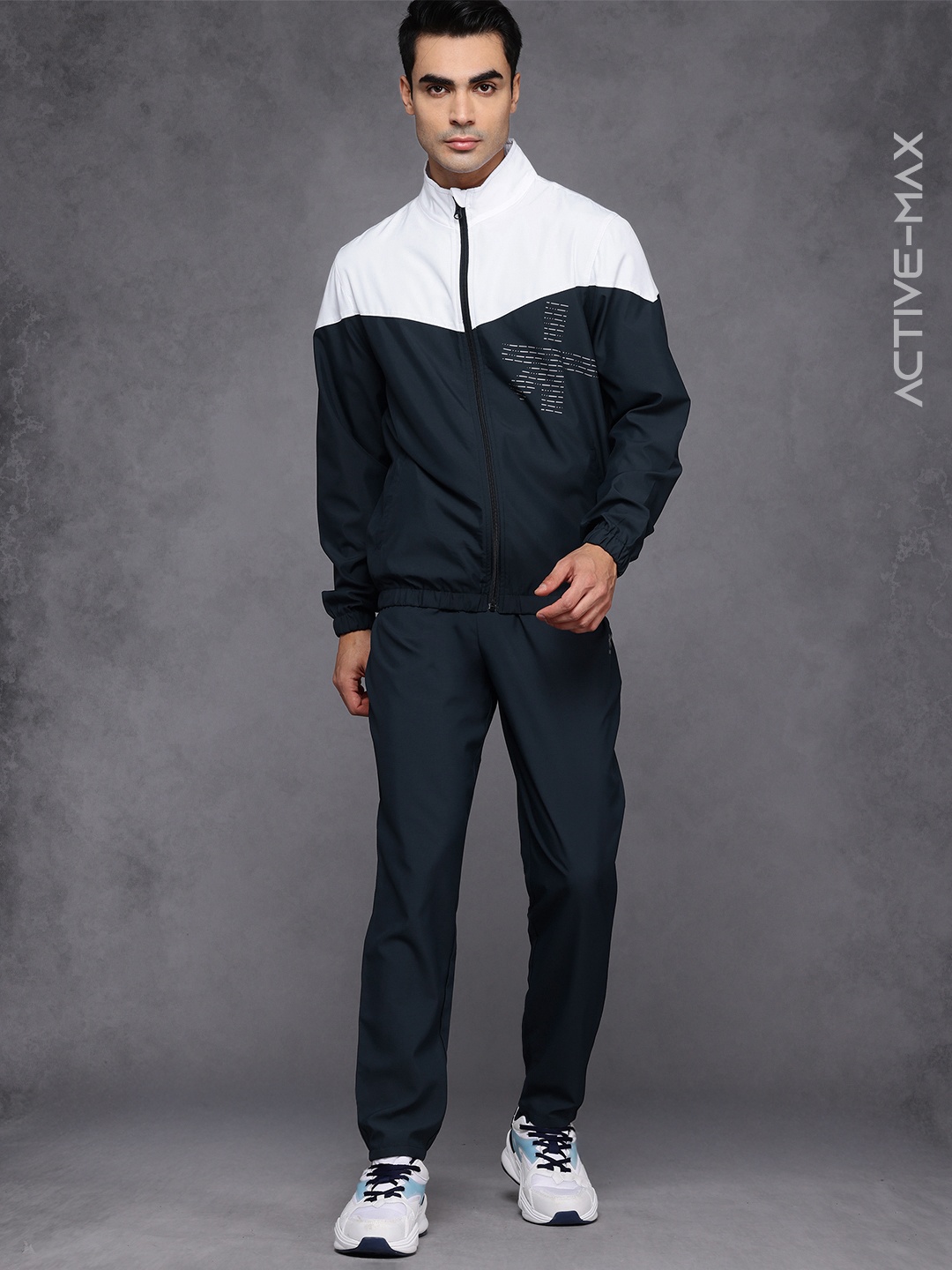 

HRX by Hrithik Roshan Men Rapid-Dry Colourblocked Running Tracksuit, Navy blue