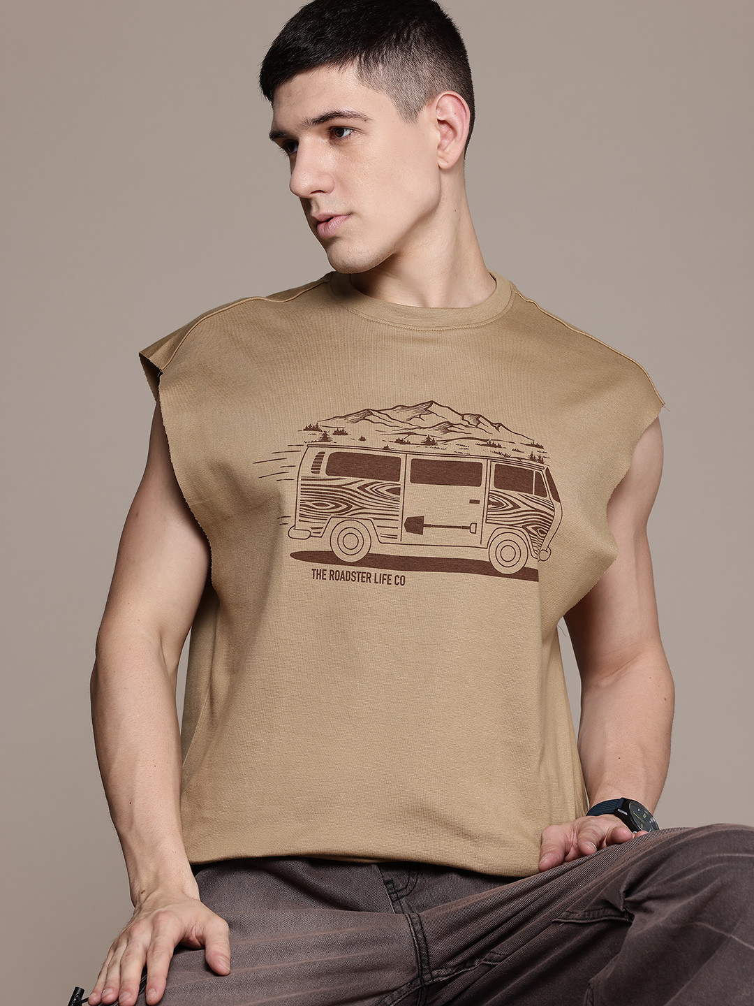 

The Roadster Lifestyle Co. Printed Relaxed Fit Pure Cotton T-shirt, Brown
