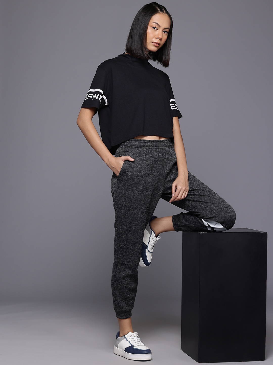 

HRX by Hrithik Roshan High Neck Drop-Shoulder Sleeves T-Shirt, Black