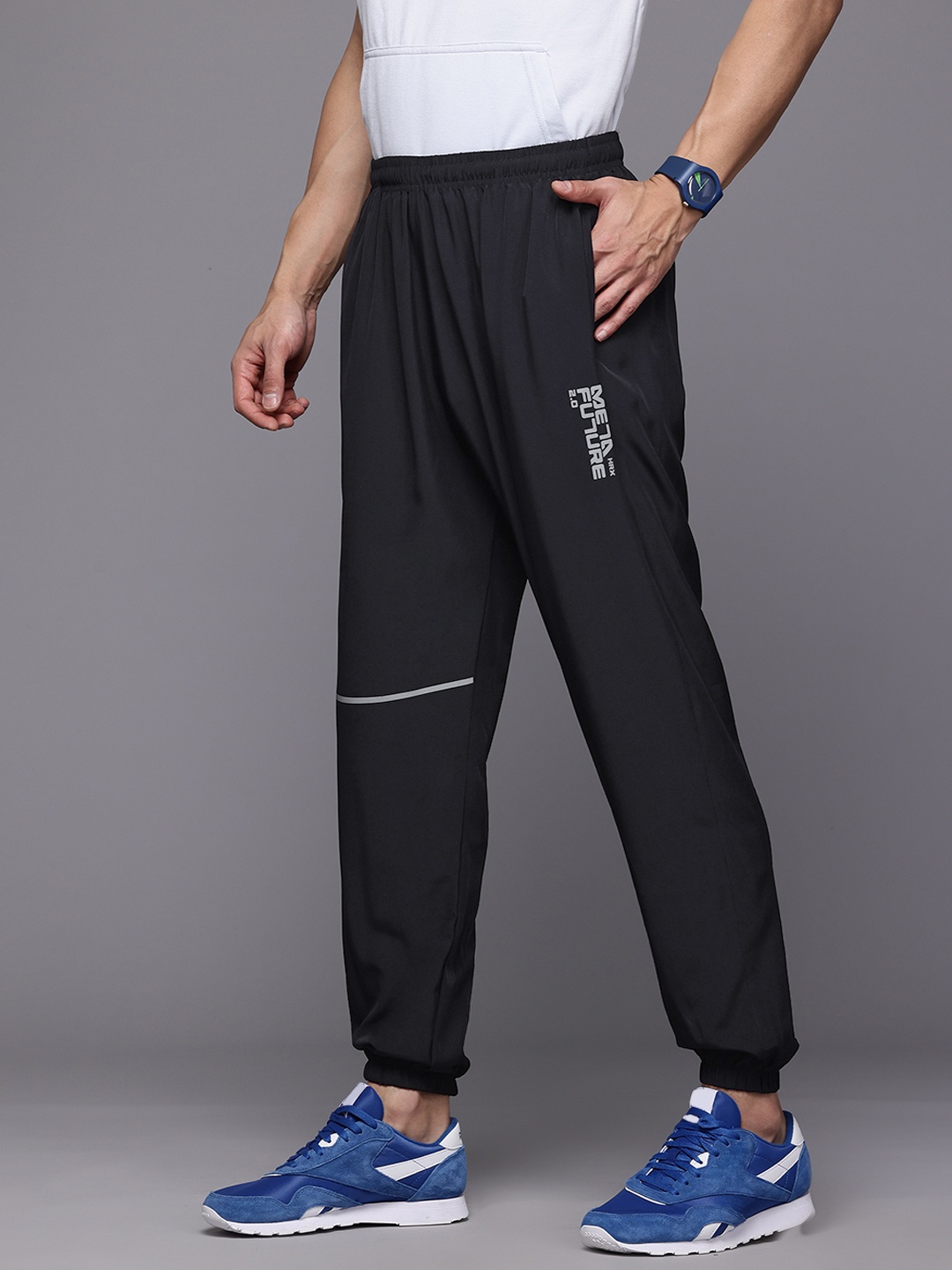 

HRX by Hrithik Roshan Men Tech Off Lifestyle Joggers, Black