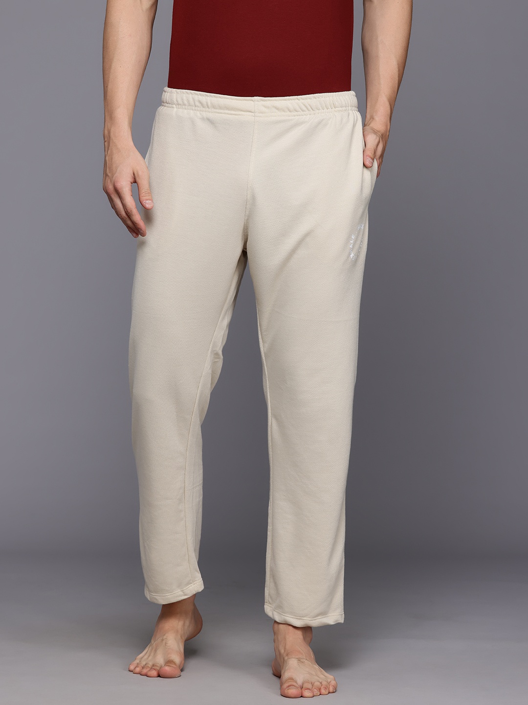 

HRX by Hrithik Roshan Men Regular-Fit Yoga Track Pants, Beige