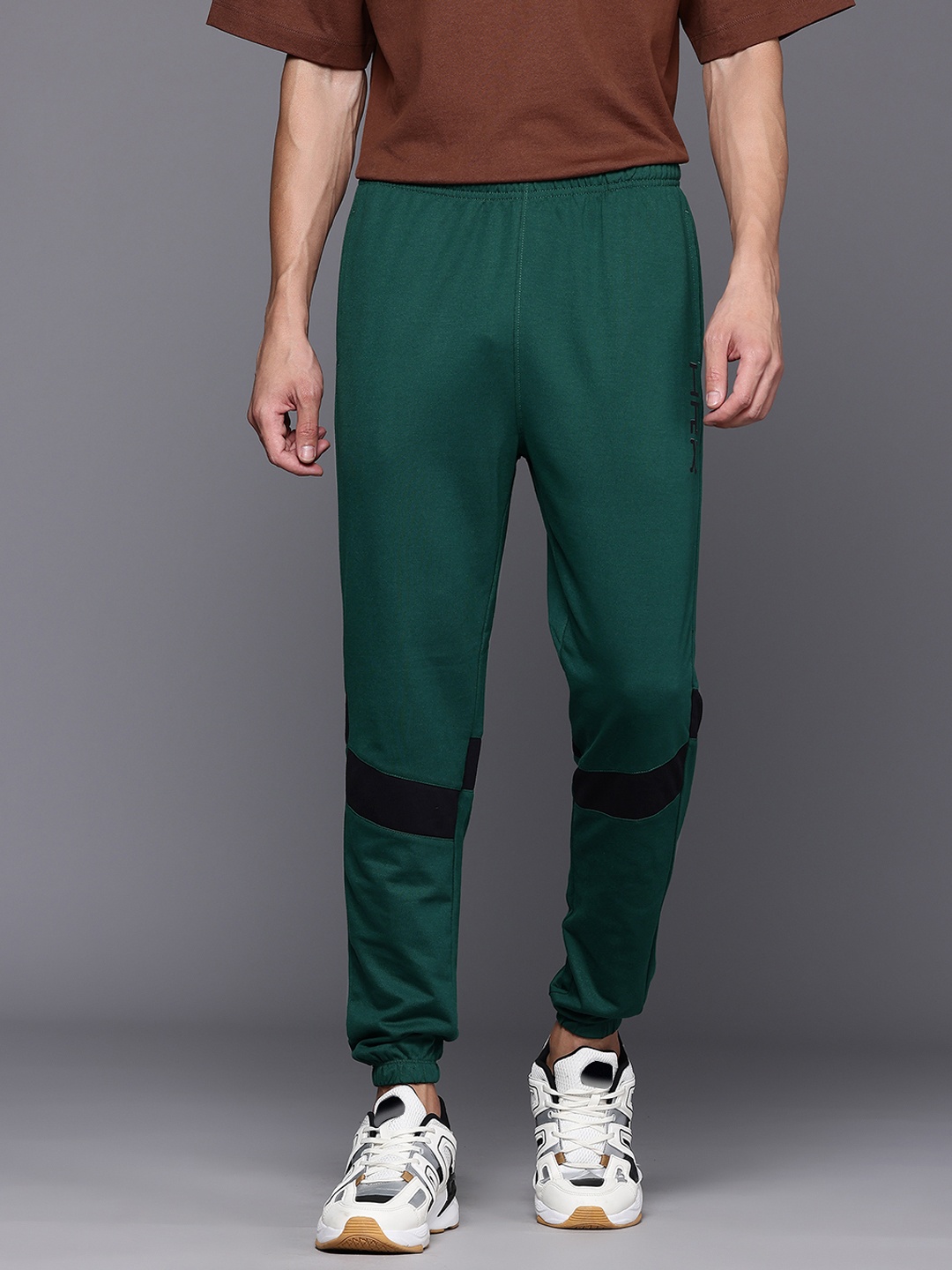 

HRX by Hrithik Roshan Men Lifestyle Track pants, Green