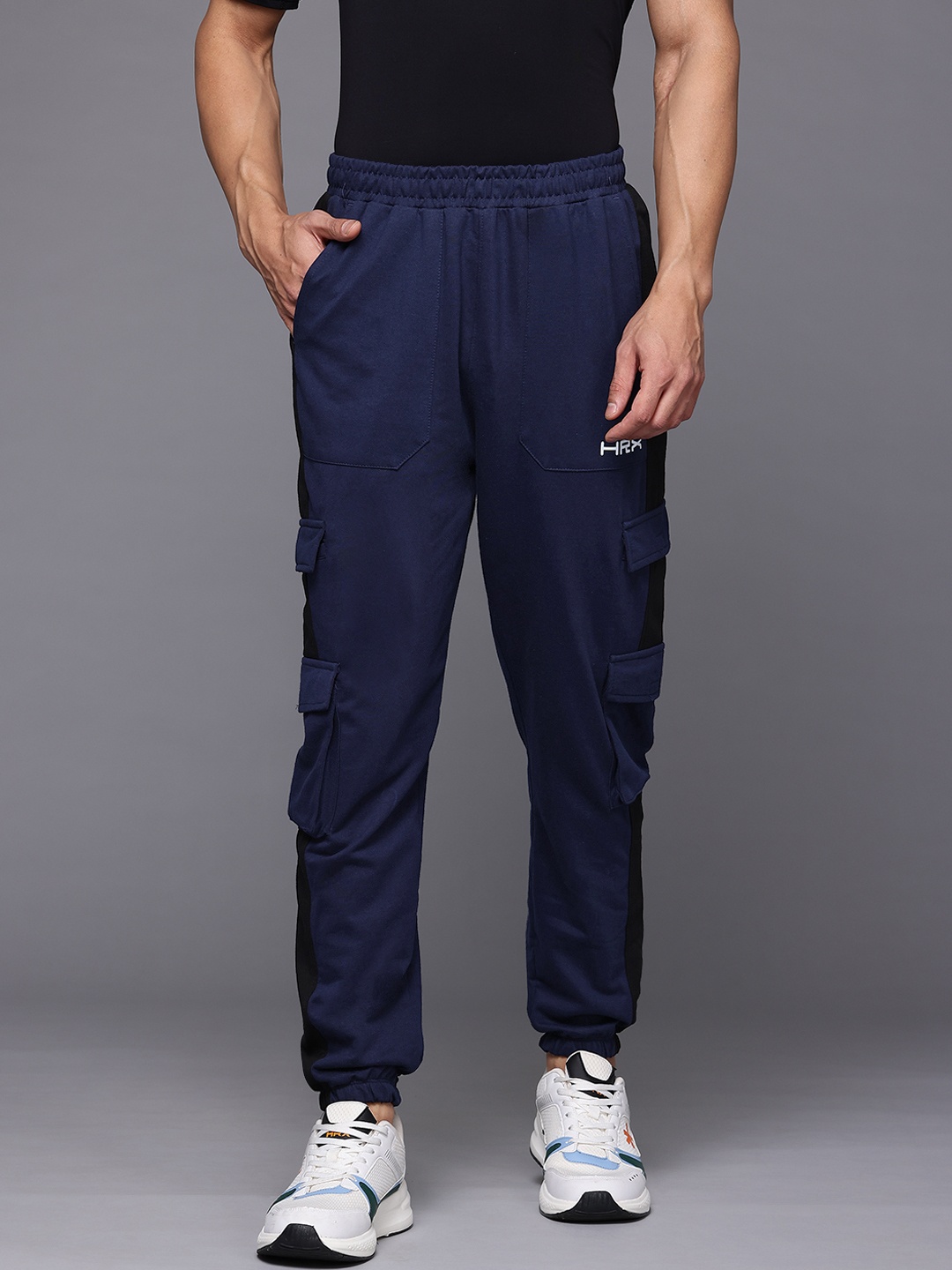

HRX by Hrithik Roshan Men Lifestyle Cargo Style Joggers, Navy blue