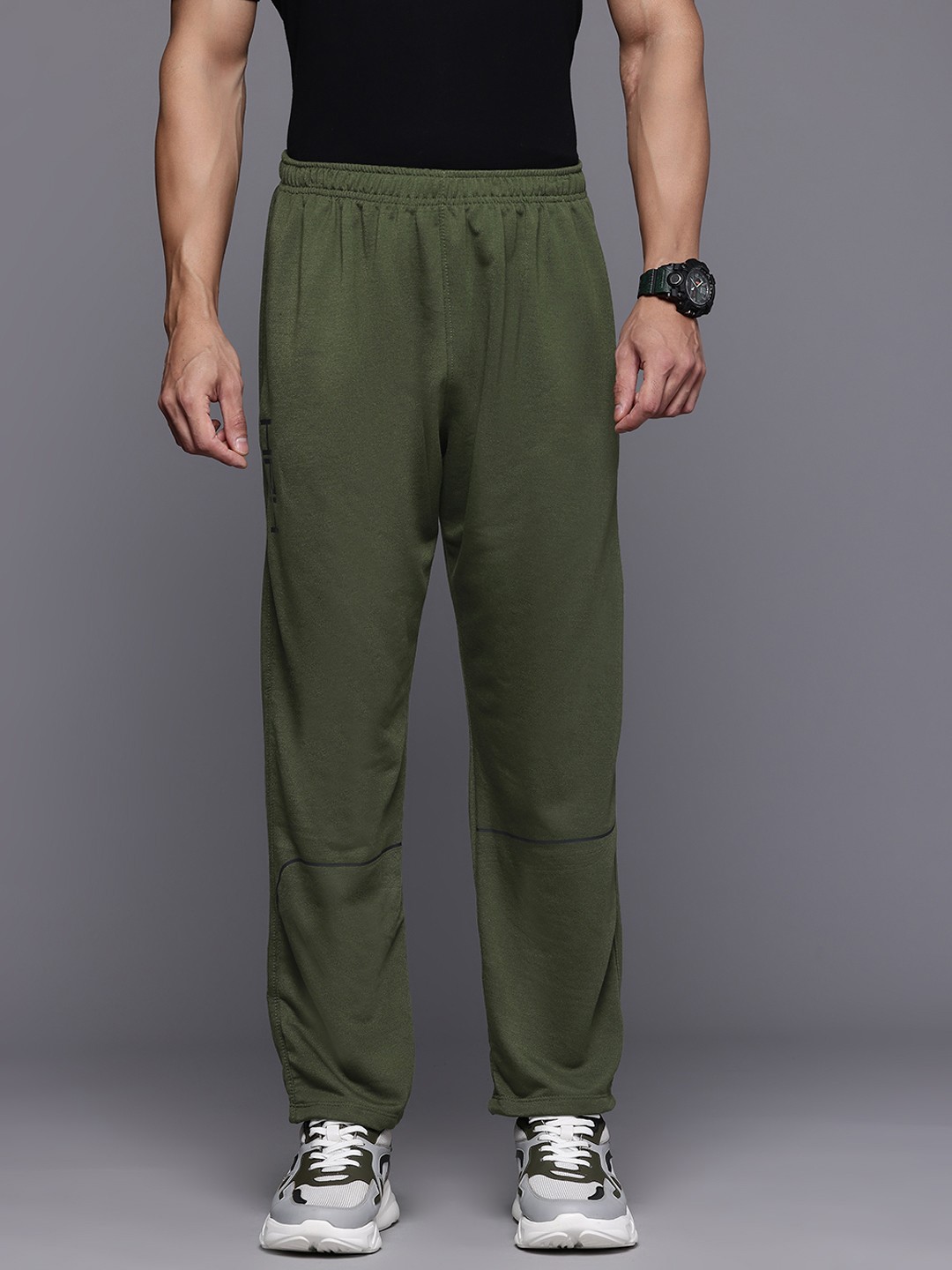 

HRX by Hrithik Roshan Men Lifestyle Track Pants, Olive