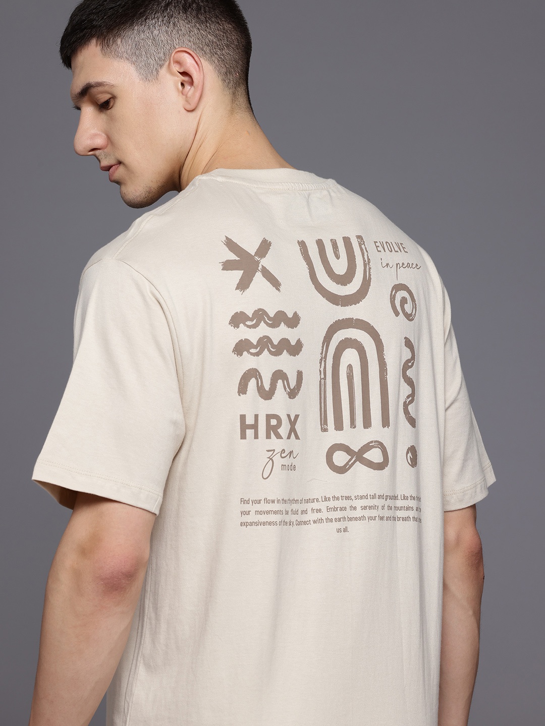 

HRX by Hrithik Roshan Abstract Printed Yoga T-shirt, Beige