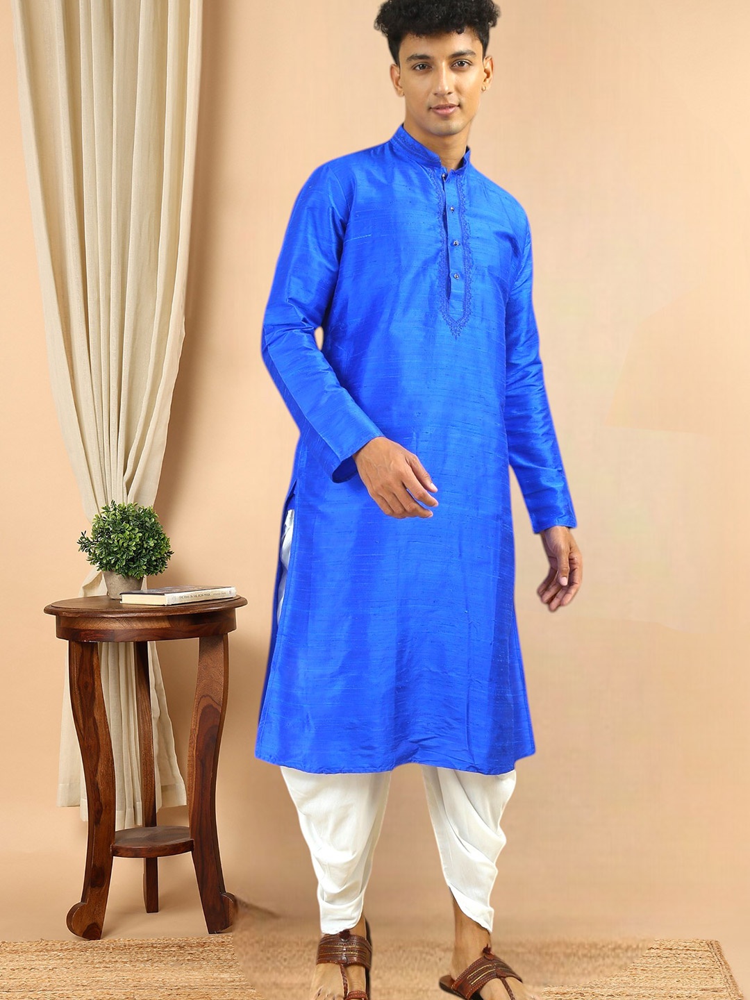 

TATTVA Thread Work Mandarin Collar Dupion Silk Straight Kurta, Blue