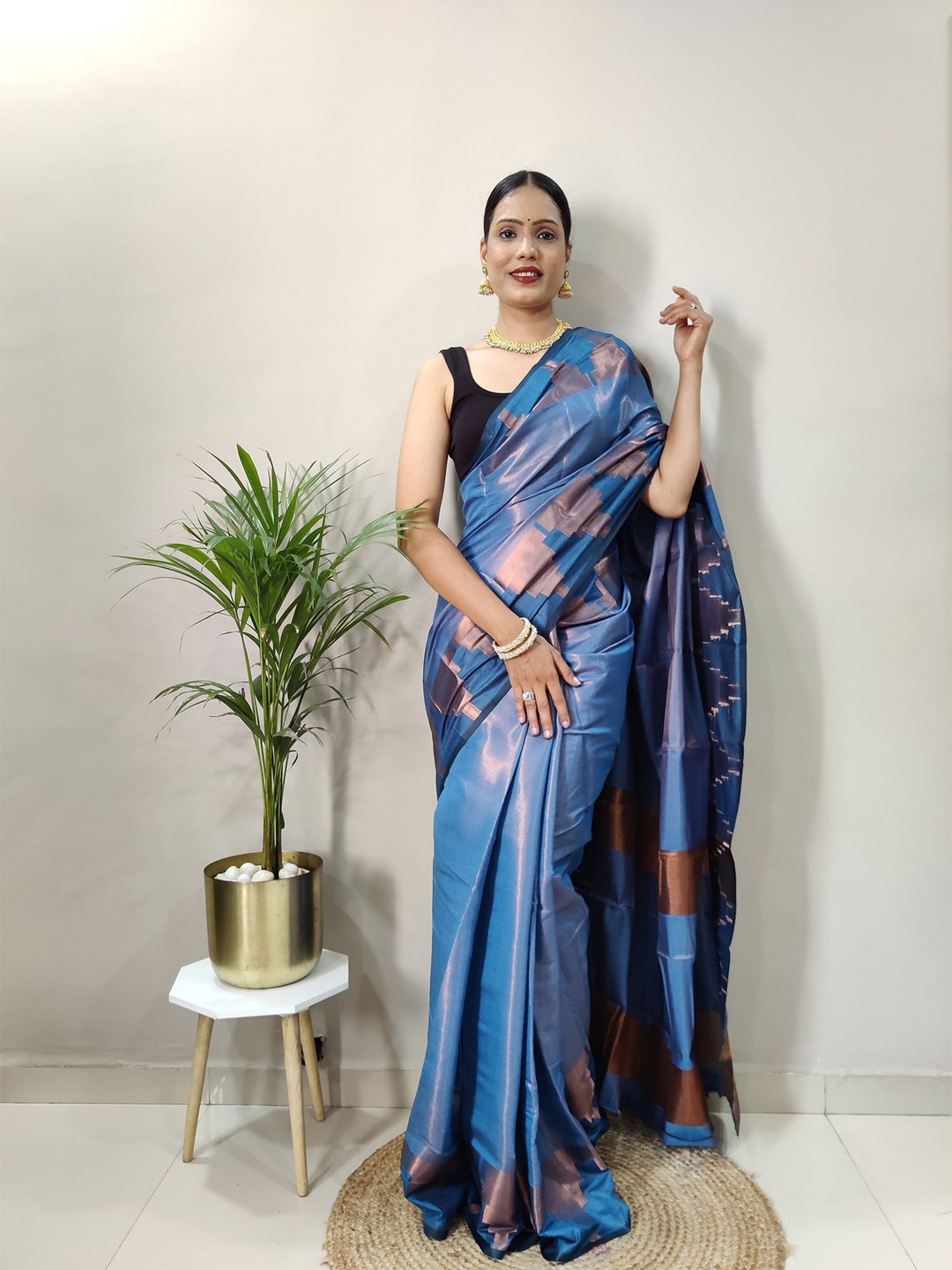 

JULEE Woven Design Zari Saree With Blouse Piece, Turquoise blue