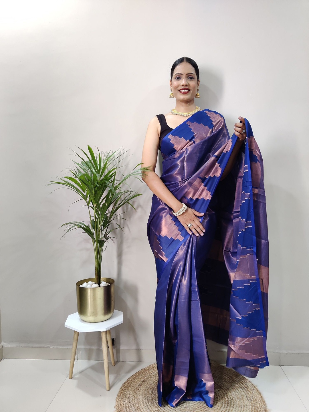 

JULEE Woven Design Zari Saree, Navy blue