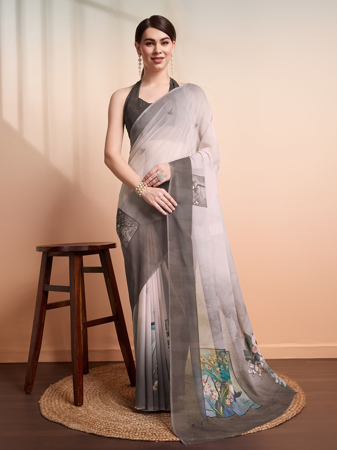 

RACHNA Floral Pure Georgette Ready to Wear Saree, Grey