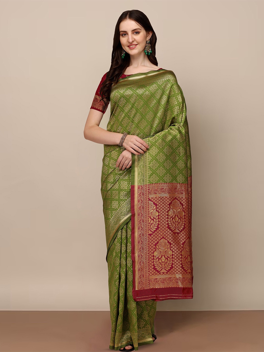 

Aldwych Woven Design Zari Banarasi Silk Saree, Green