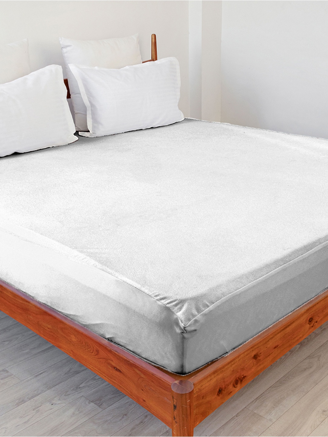 

HOMEMONDE White Terry Water Resistant Single Mattress Protector