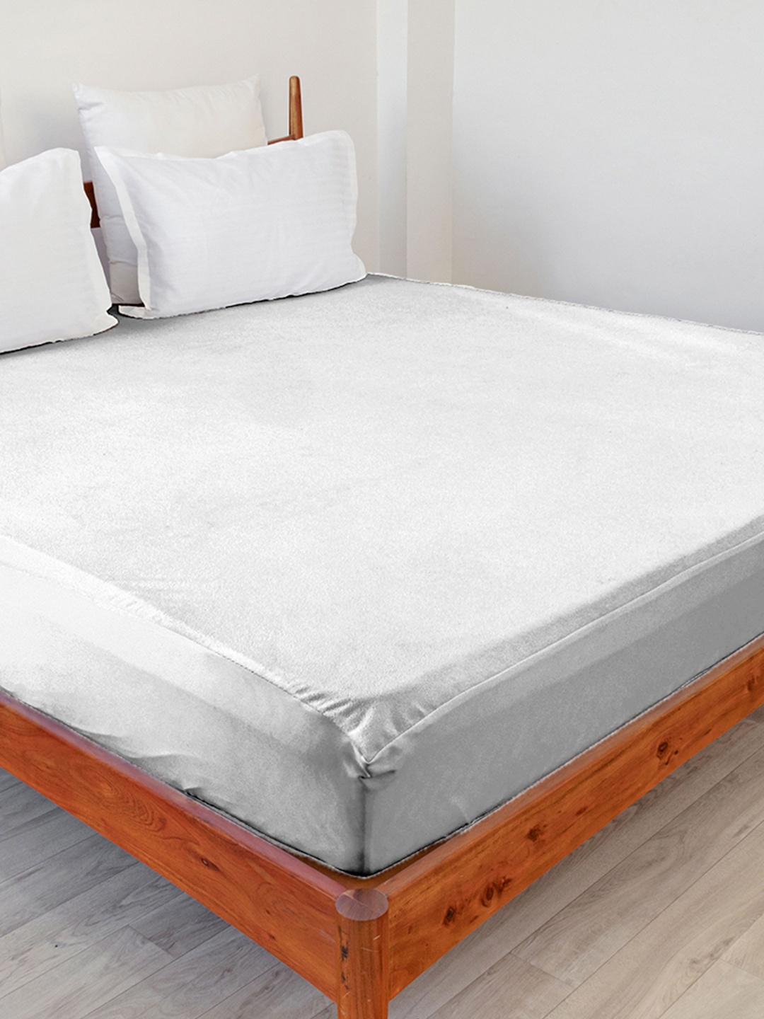 

HOMEMONDE White Terry Water Resistant King Size Mattress Protector