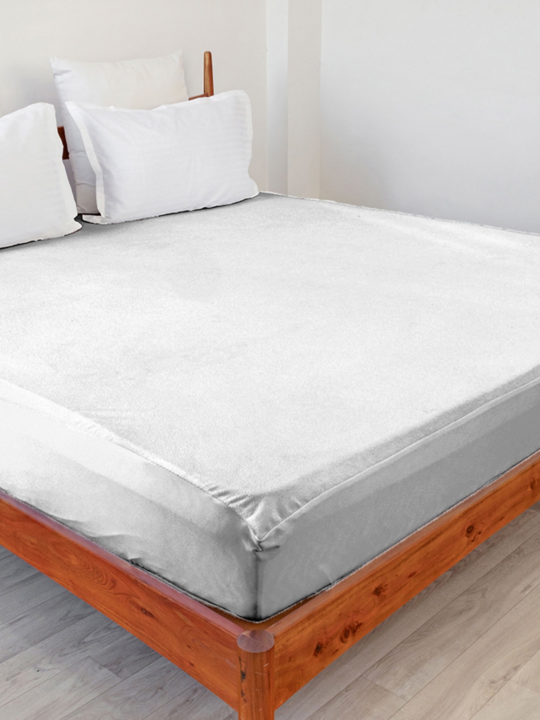 

HOMEMONDE White Terry Water Resistant Single Mattress Protector