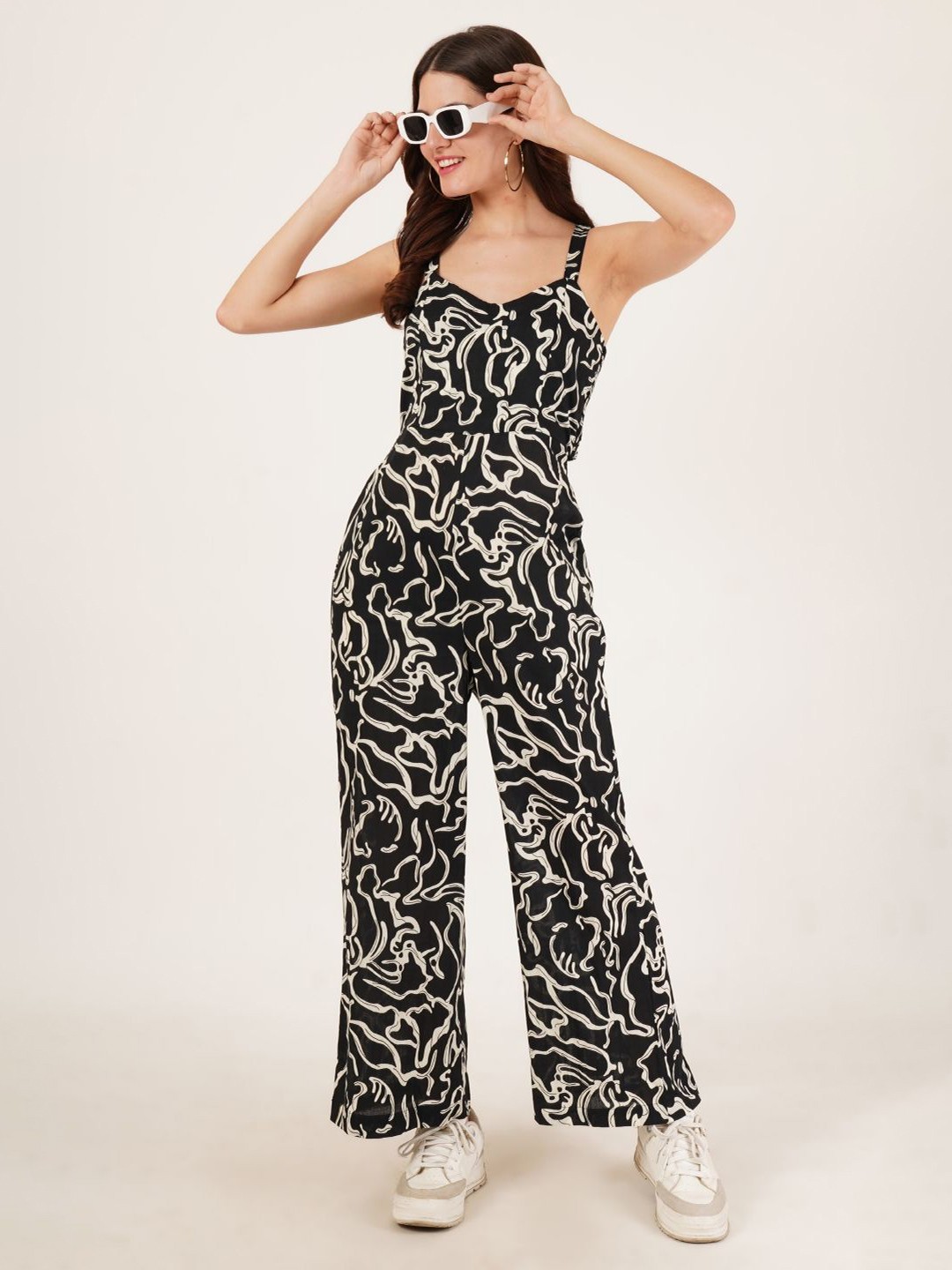 

COTLAND FASHION Printed Basic Jumpsuit, Black
