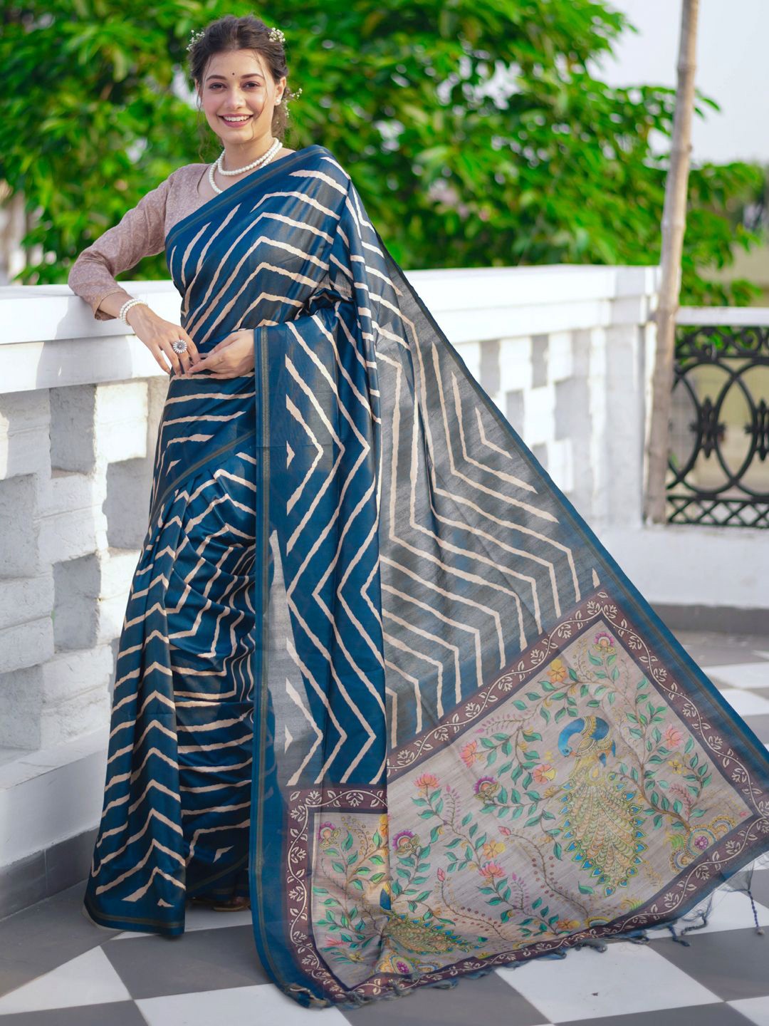 

Panzora Printed Zari Tussar Saree, Blue