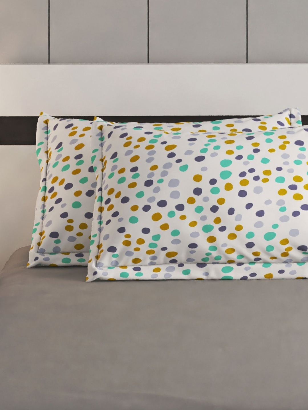 

Home Centre White & Navy Blue 2 Pieces Self Design Pure Cotton Rectangle Pillow Covers