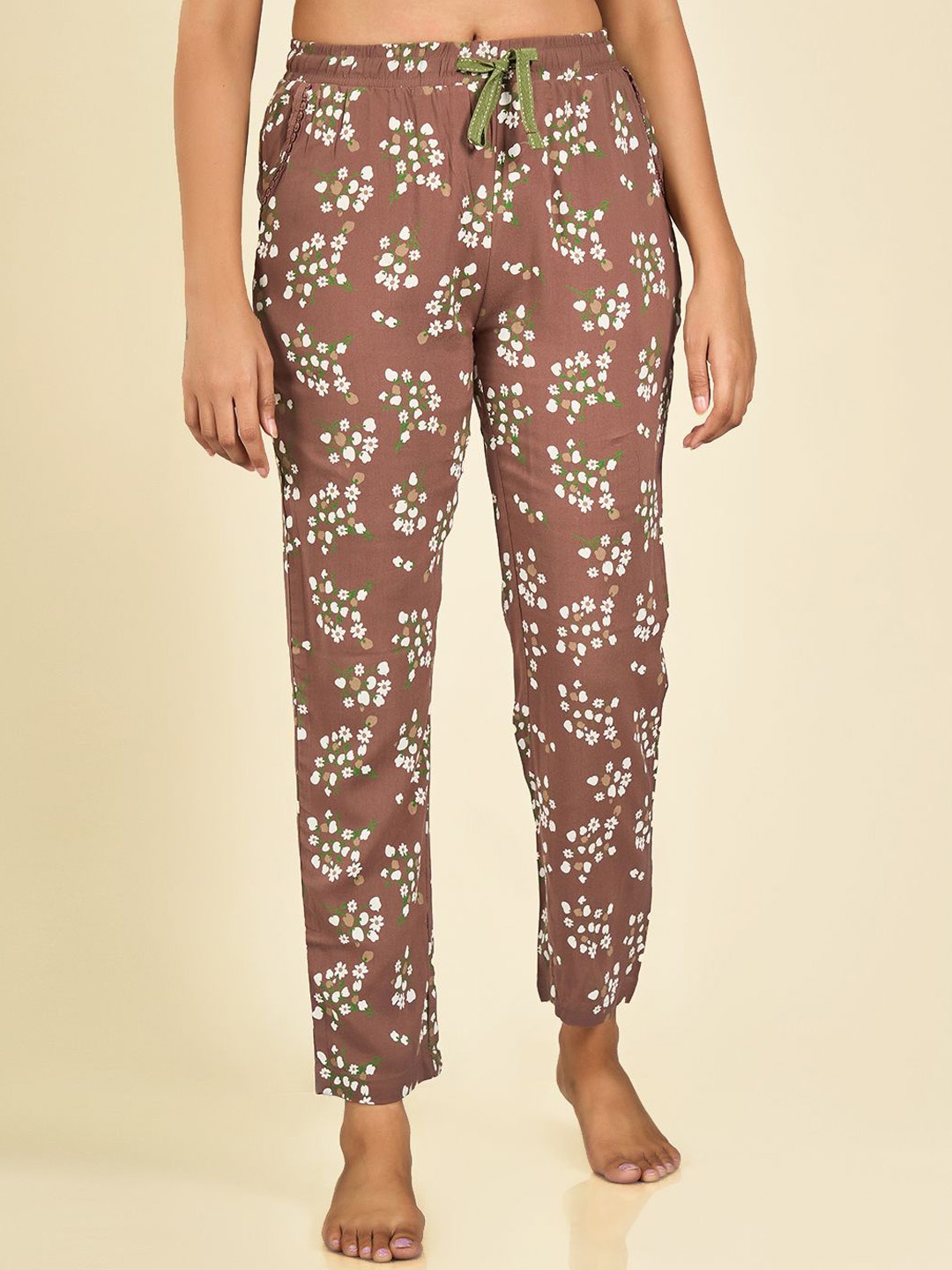 

MAYSIXTY Women Printed Lounge Pants, Brown