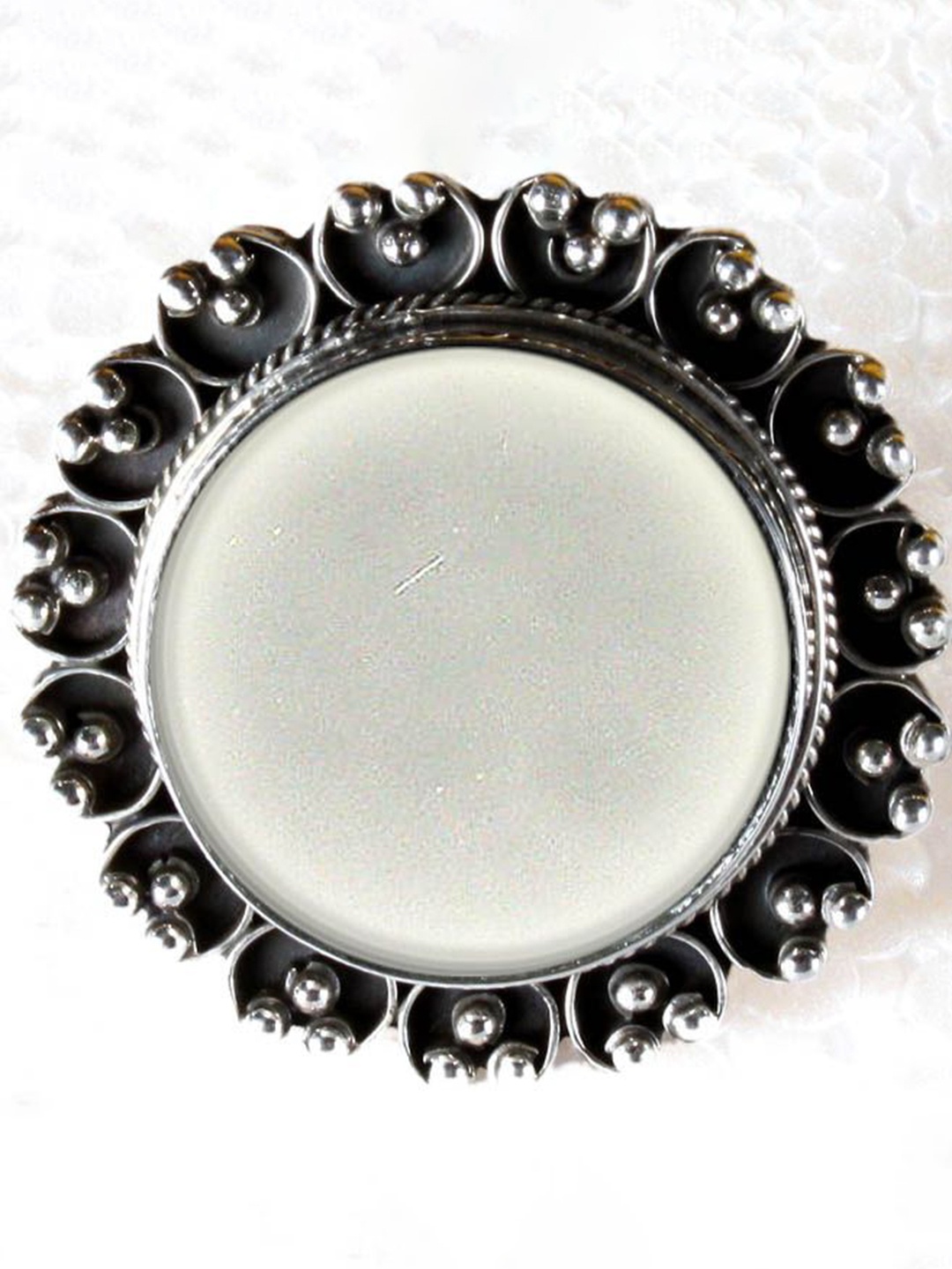 

Exotic India Sterling Silver-Mirror Used by Indian Brides Arsi-Thumb Ring