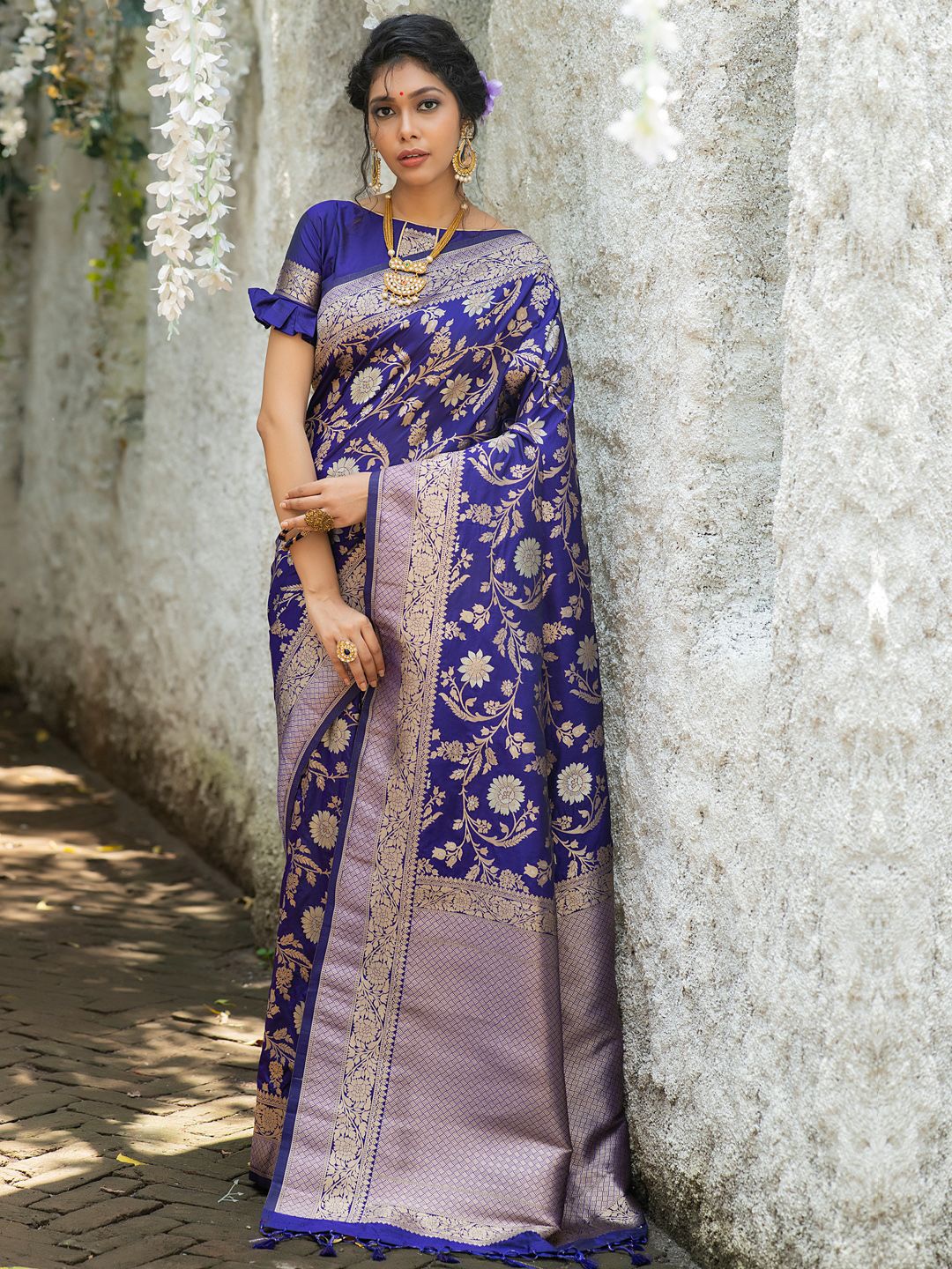 

Panzora Woven Design Zari Banarasi Saree, Blue