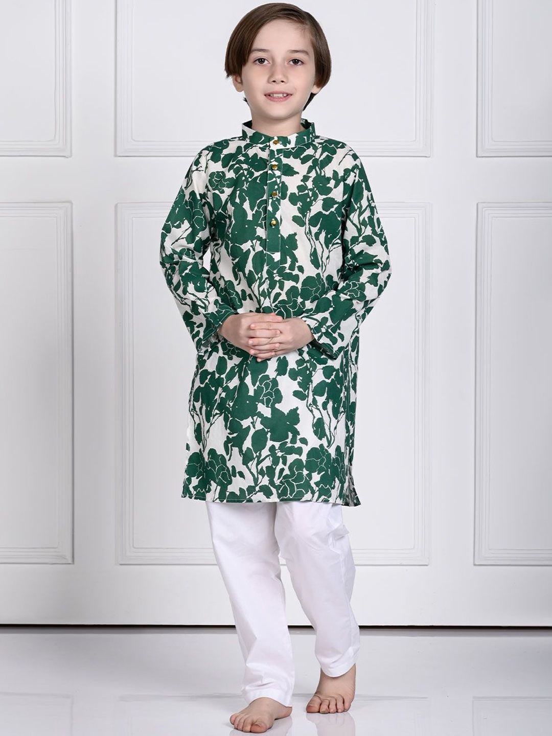 

THE PONY & PEONY CO. Boys Floral Printed Mandarin Collar Regular Kurta with Pyjamas, Green