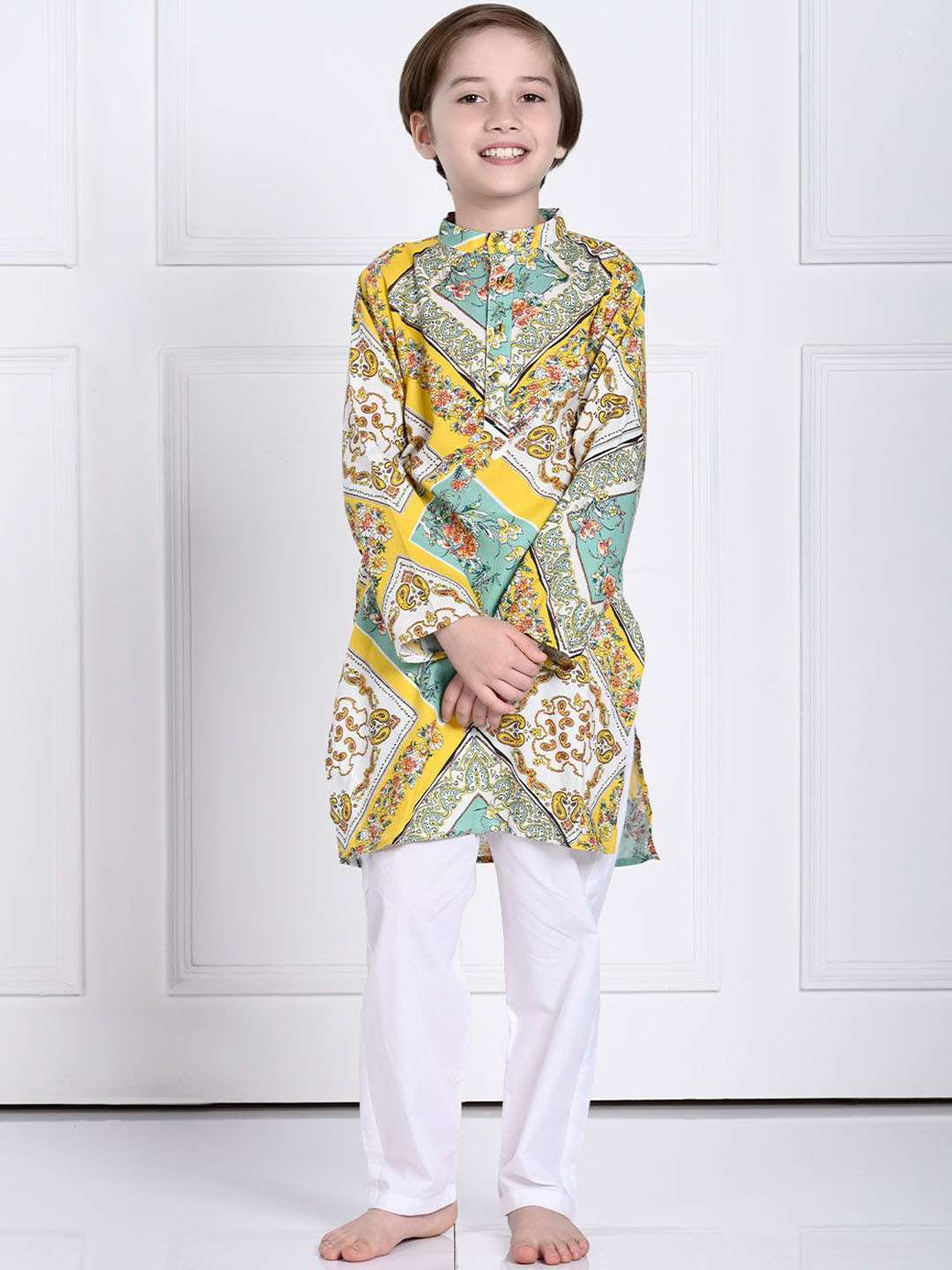 

THE PONY & PEONY CO. Boys Floral Printed Mandarin Collar Regular Kurta with Pyjamas, Yellow