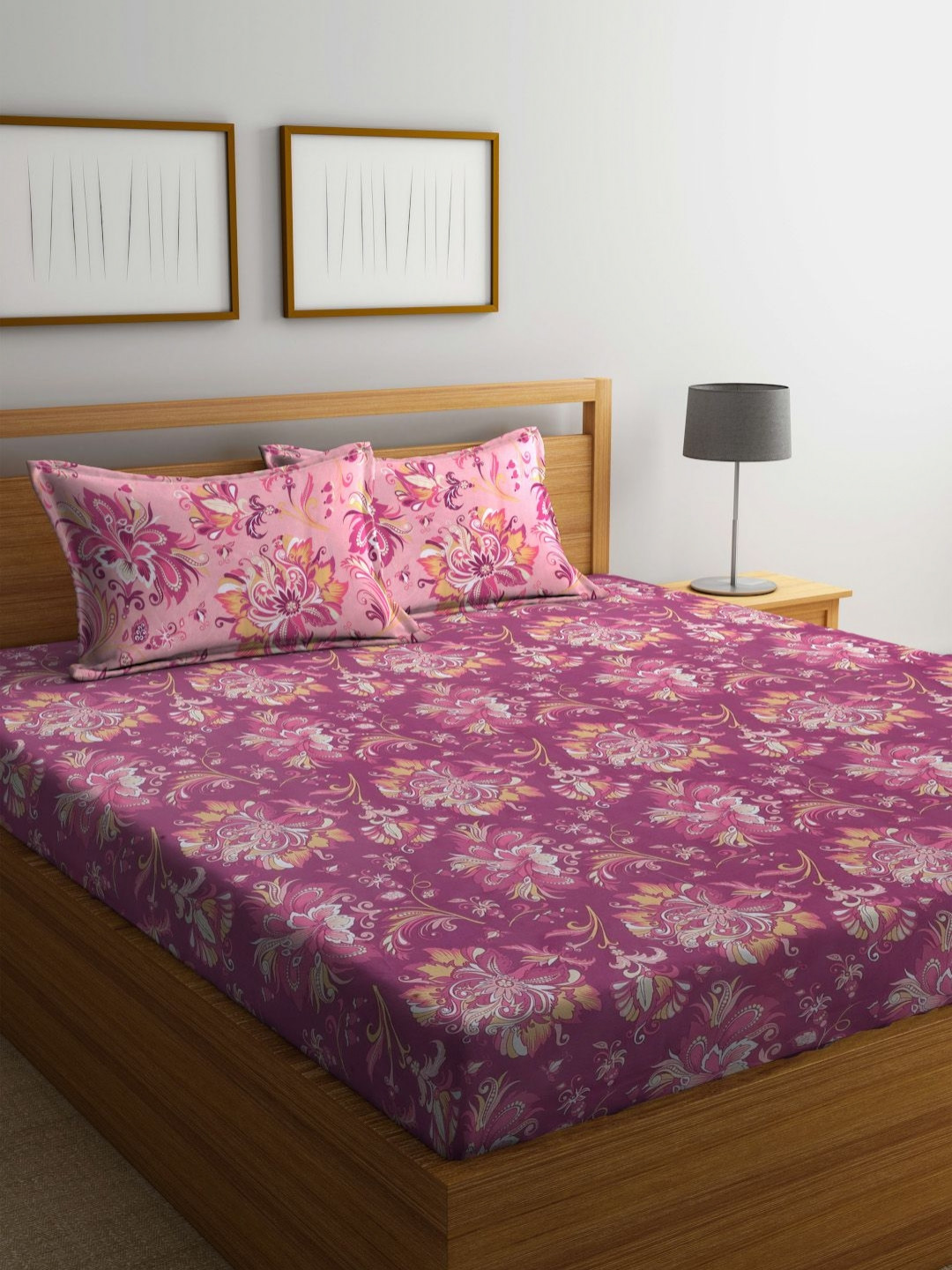 

BOMBAY DYEING Purple Printed 104 TC Pure Cotton Queen Bedsheet With 2 Pillow Covers
