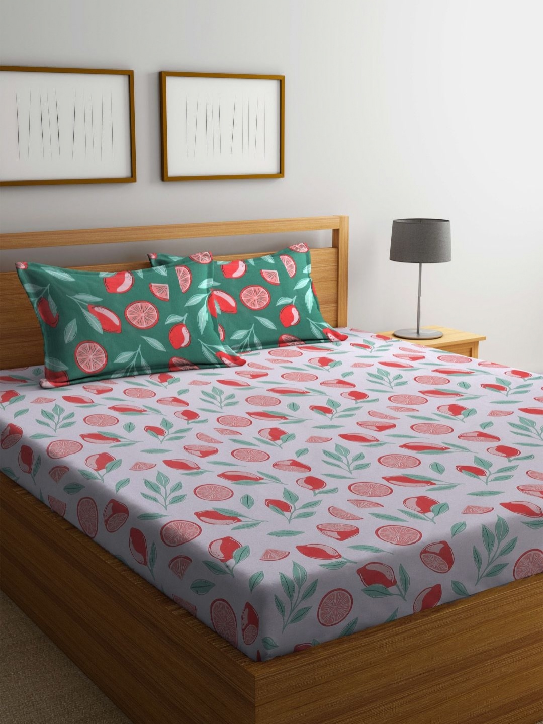 

BOMBAY DYEING White & Green Printed 104 TC Pure Cotton Queen Bedsheet With 2 Pillow Covers