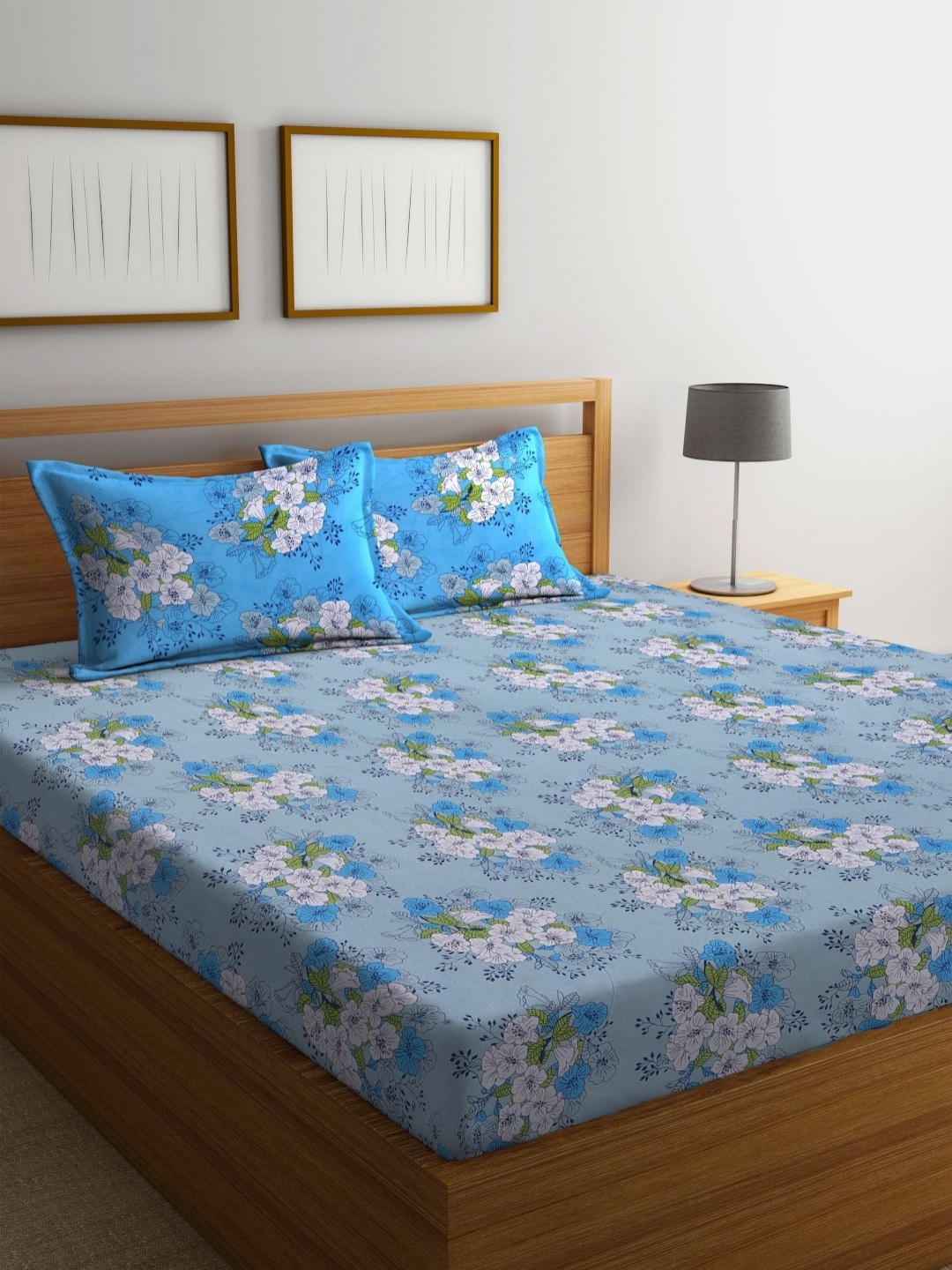 

BOMBAY DYEING Blue & White Printed 104 TC Pure Cotton Queen Bedsheet With 2 Pillow Covers